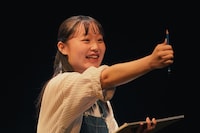 「ワールド、終わらせない」より。（撮影：堀川高志）