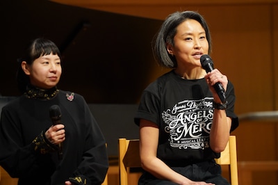 ジェニファー・タン（右）