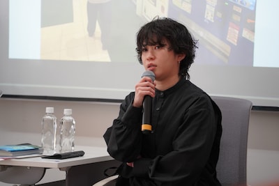 「SHIZUOKAせかい演劇祭 2026」プレス懇談会より。下島礼紗。