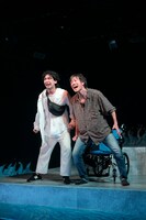 第4回滋企画「ミッキーアイランド」より。（撮影：西泰宏）