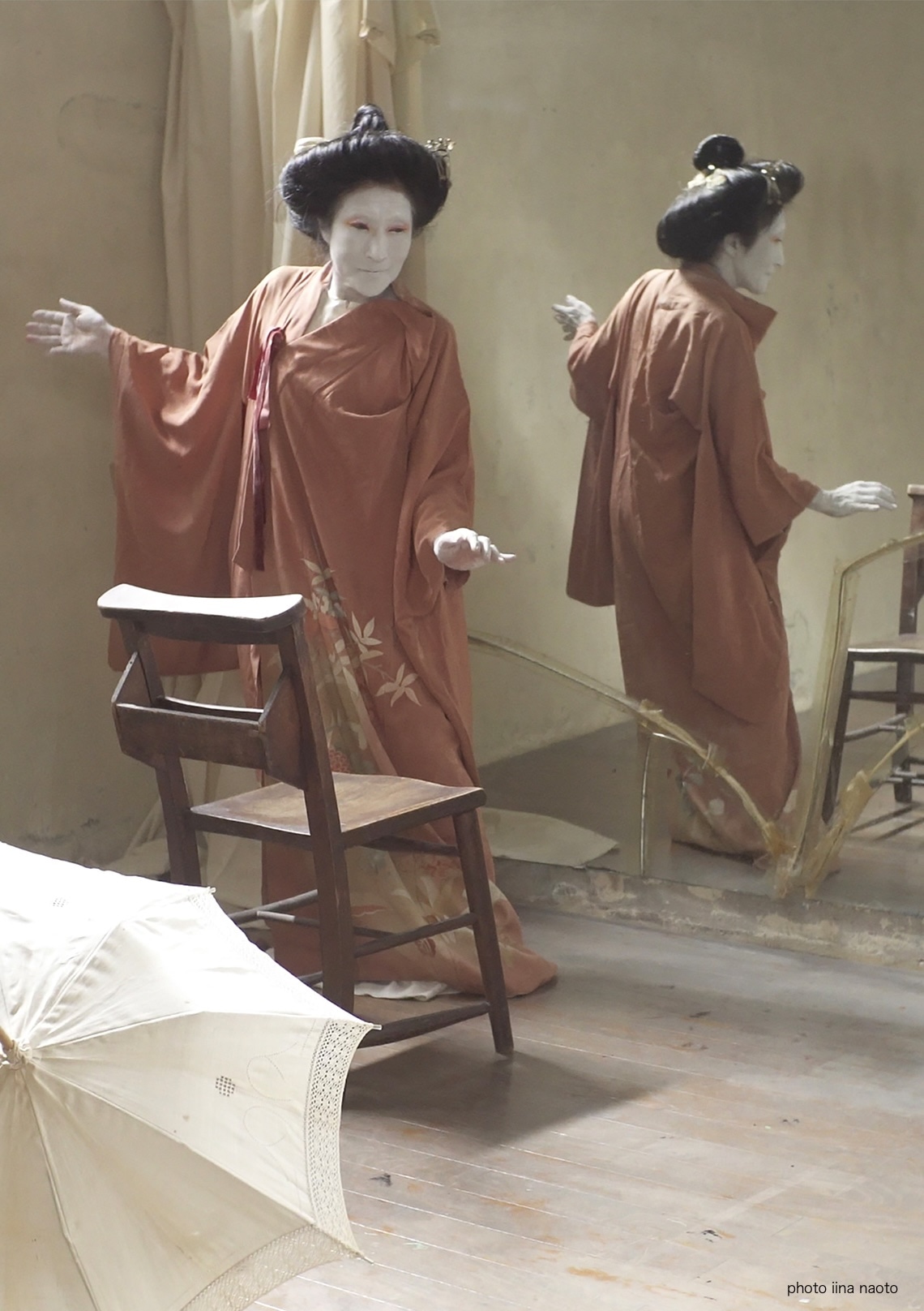 飯名尚人・今貂子共同作品「おんなのぼくしさん」ビジュアル（photo: iina naoto）