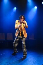 柿喰う客 新人卒業公演「青春部隊」より。（撮影：川尻祐也）