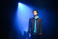 柿喰う客 新人卒業公演「青春部隊」より。（撮影：川尻祐也）