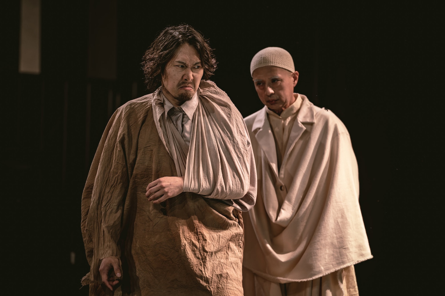 ロームシアター京都×京都芸術センター U35 創造支援プログラム “KIPPU” トレモロ 第5回本公演「コリオレーナス」より。（撮影：井上嘉和）