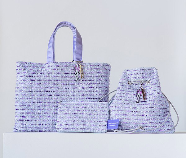 トートバッグ（パープル）、巾着バッグ（パープル）、フラットポーチ（パープル）のビジュアル。