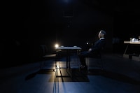 一人の俳優のための五人の演出家による上演 V「この春に」より。（Photo by Kim SAJIK）