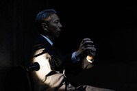 一人の俳優のための五人の演出家による上演 V「この春に」より。（Photo by Kim SAJIK）