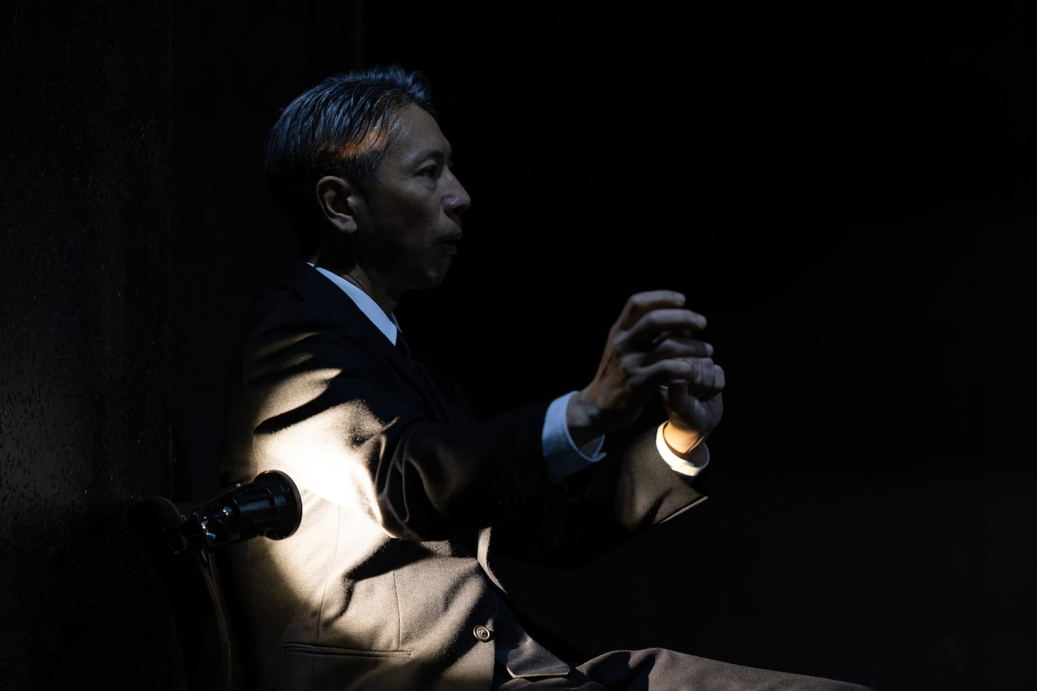 一人の俳優のための五人の演出家による上演 V「この春に」より。（Photo by Kim SAJIK）