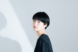 田崎小春（撮影：コムラマイ）
