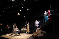 文学座3月アトリエの会「Fefu and Her Friends（フェフ アンド ハー フレンズ）」より。（撮影：宮川舞子）