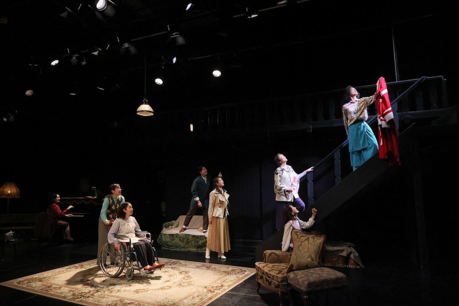 文学座3月アトリエの会「Fefu and Her Friends（フェフ アンド ハー フレンズ）」より。（撮影：宮川舞子）