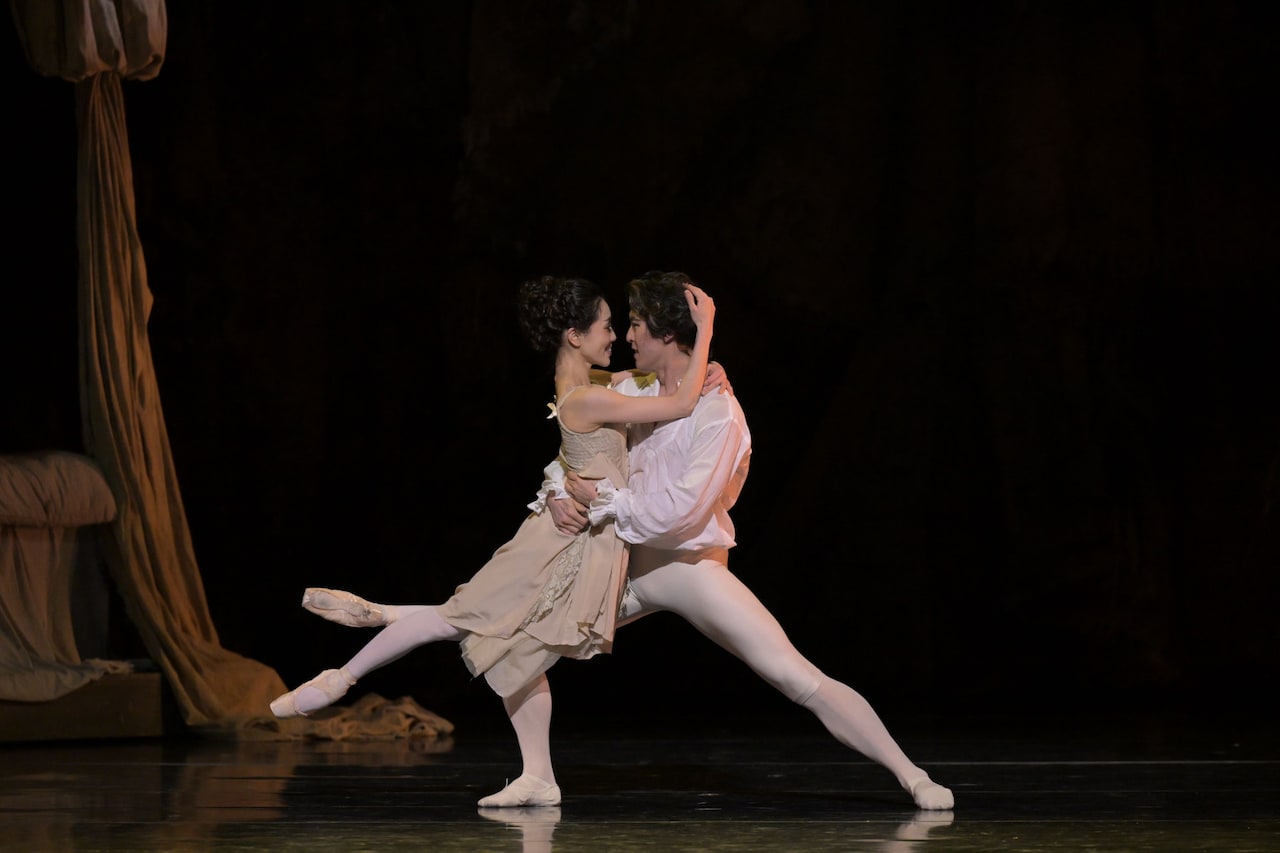 新国立劇場バレエ団「マノン」本日開幕、英国ロイヤル・バレエの制作協力で上演