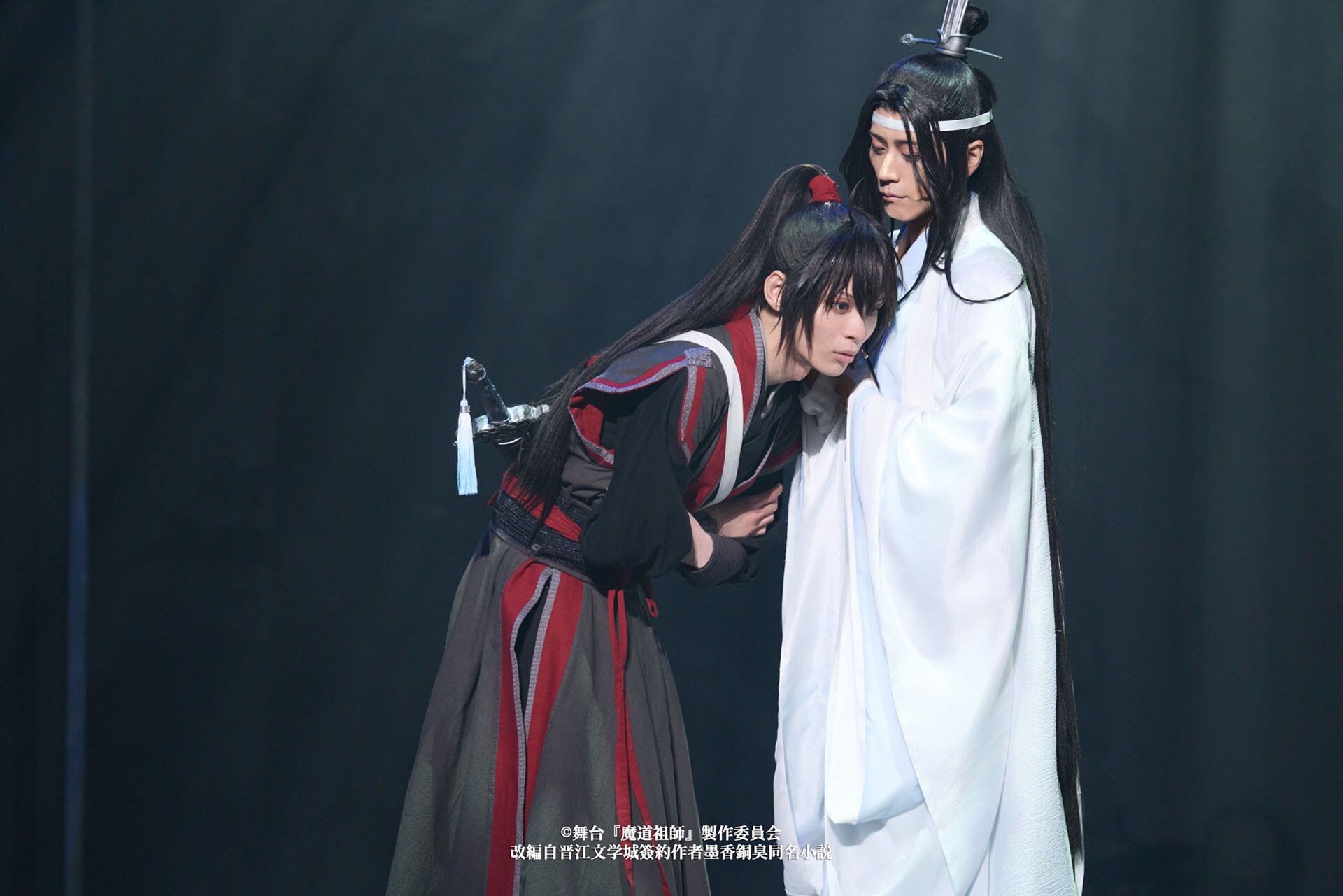 舞台「魔道祖師」遡洄編が開幕！金子隼也「魏無羨として天真爛漫に