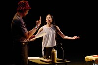 酒井はな×岡田利規「ジゼルのあらすじ」初演の様子。（提供：愛知県芸術劇場）©︎HATORI Naoshi