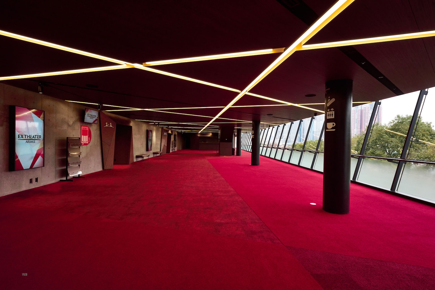 EX THEATER ARIAKE（東京ドリームパーク内）内観