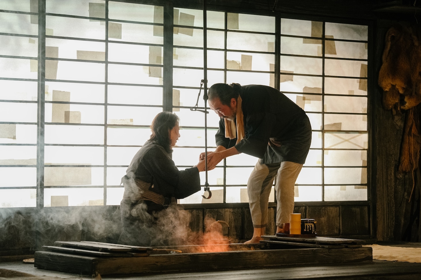 庭劇団ペニノ「埋火（うずみび）」香港公演より。