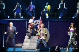 安田章大「舞台でしかできない内容で暴れてます！」音楽劇「ポルノスター」東京公演が明日から