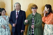 PARCO&CUBE produce 2026「音楽劇 ポルノスター」囲み取材より。左から左から川島海荷、古田新太、安田章大、高岡早紀。
