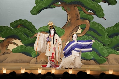 「羽衣」より。©松竹株式会社