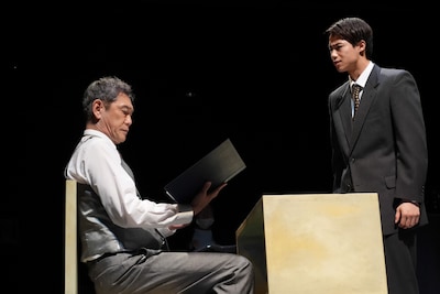 舞台「岸辺のアルバム」より。（撮影：田中亜紀）