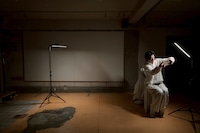 焚きびび no.2「グッド、バーニング」より。（撮影：高木陽春）