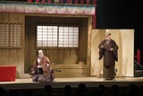 大阪松竹座さよなら公演「御名残四月大歌舞伎」昼の部「大當り伏見の富くじ」より、左から中村獅童、中村歌六。