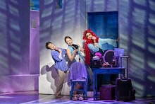 “さらに深化した”劇団四季「マンマ・ミーア！」KAATで明日開幕