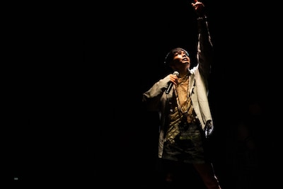 EPOCH MAN「The Closet Revue」より。（撮影：小岩井ハナ）