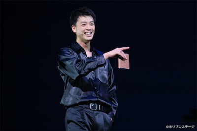 ミュージカル「奇跡を呼ぶ男」より。（撮影：宮川舞子）