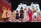堂本光一率いるミュージカル「チャーリーとチョコレート工場」が“再出発”！東京公演開幕