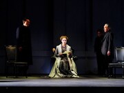 パルコ・プロデュース 2026「メアリー・ステュアート」より。（撮影：細野晋司）