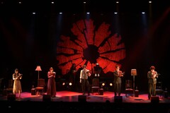 地球に還れずピンチ…！川本成「想像力は宇宙です」、SFジャズ朗読劇「プロトデウスの方舟」開幕