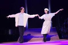 三谷幸喜×荻野清子の新作ミュージカル、シス・カンパニー公演「新宿発8時15分」が開幕