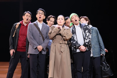 シス・カンパニー公演「新宿発8時15分」より。（撮影：宮川舞子）