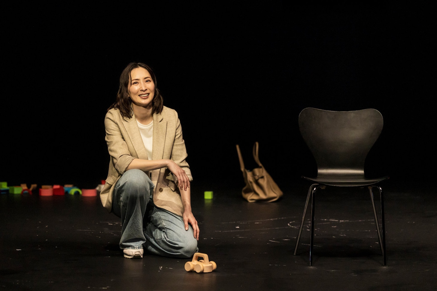 「ガールズ＆ボーイズ」より、真飛聖出演回の様子。（撮影：岡千里）