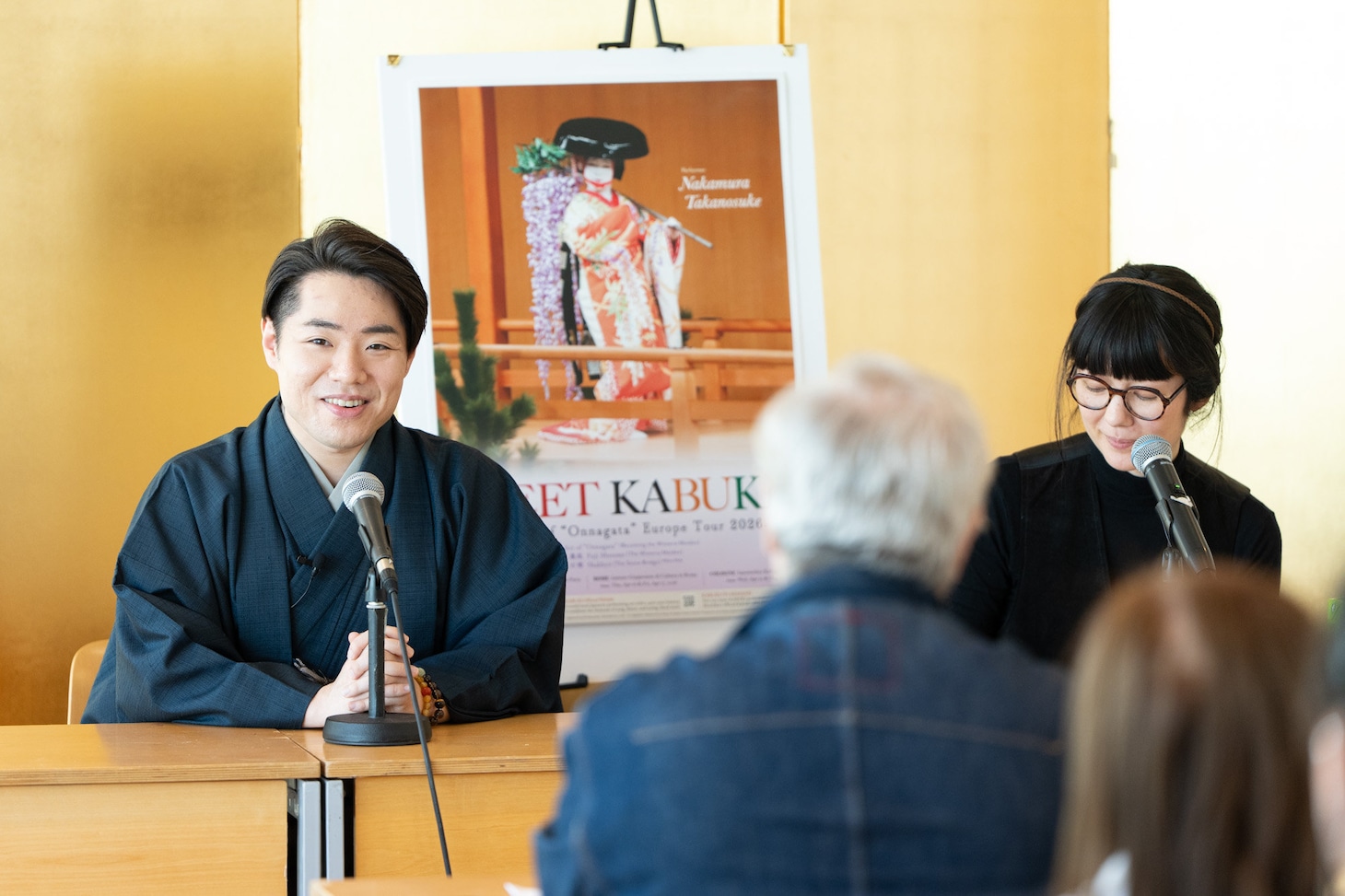 現地の記者会見より、中村鷹之資（左）。©Tadao Matsuda