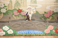 「MEET KABUKI -The art of “Onnagata” Europe tour 2026-」パリ公演より、第二部「石橋」の様子。©SHOCHIKU