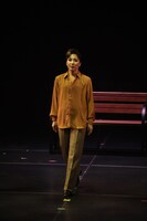 OSK日本歌劇団「レビュー 春のおどり」より、「Silenphony-サイレンフォニー-」。©松竹