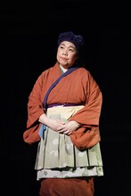 「氷川きよし特別公演」明治座公演より、第1部「白雲の城」の様子。