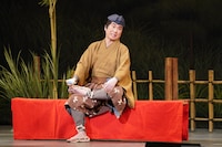 「氷川きよし特別公演」明治座公演より、第1部「白雲の城」の様子。