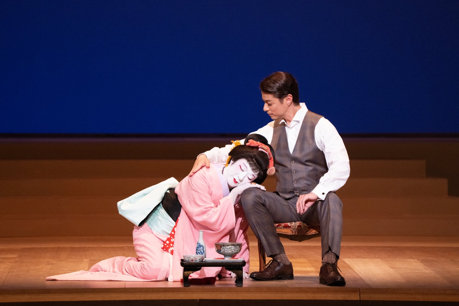 「坂東玉三郎特別公演」より「長崎十二景」の様子。©松竹