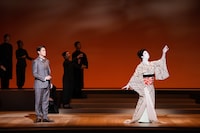 「坂東玉三郎特別公演」より「長崎十二景」の様子。©松竹