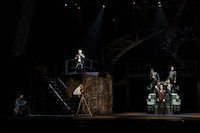 「BACKBEAT」より。（撮影：岡千里）