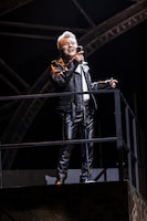 「BACKBEAT」より。（撮影：岡千里）