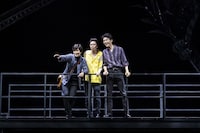 「BACKBEAT」より。（撮影：岡千里）