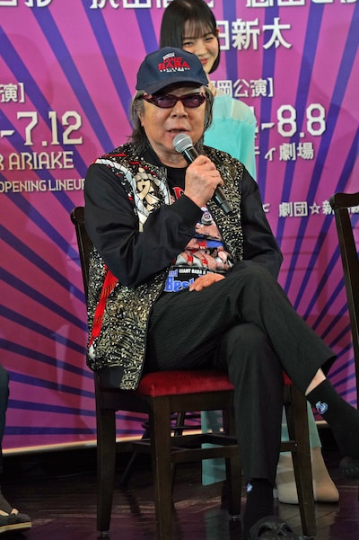 古田新太（前列）