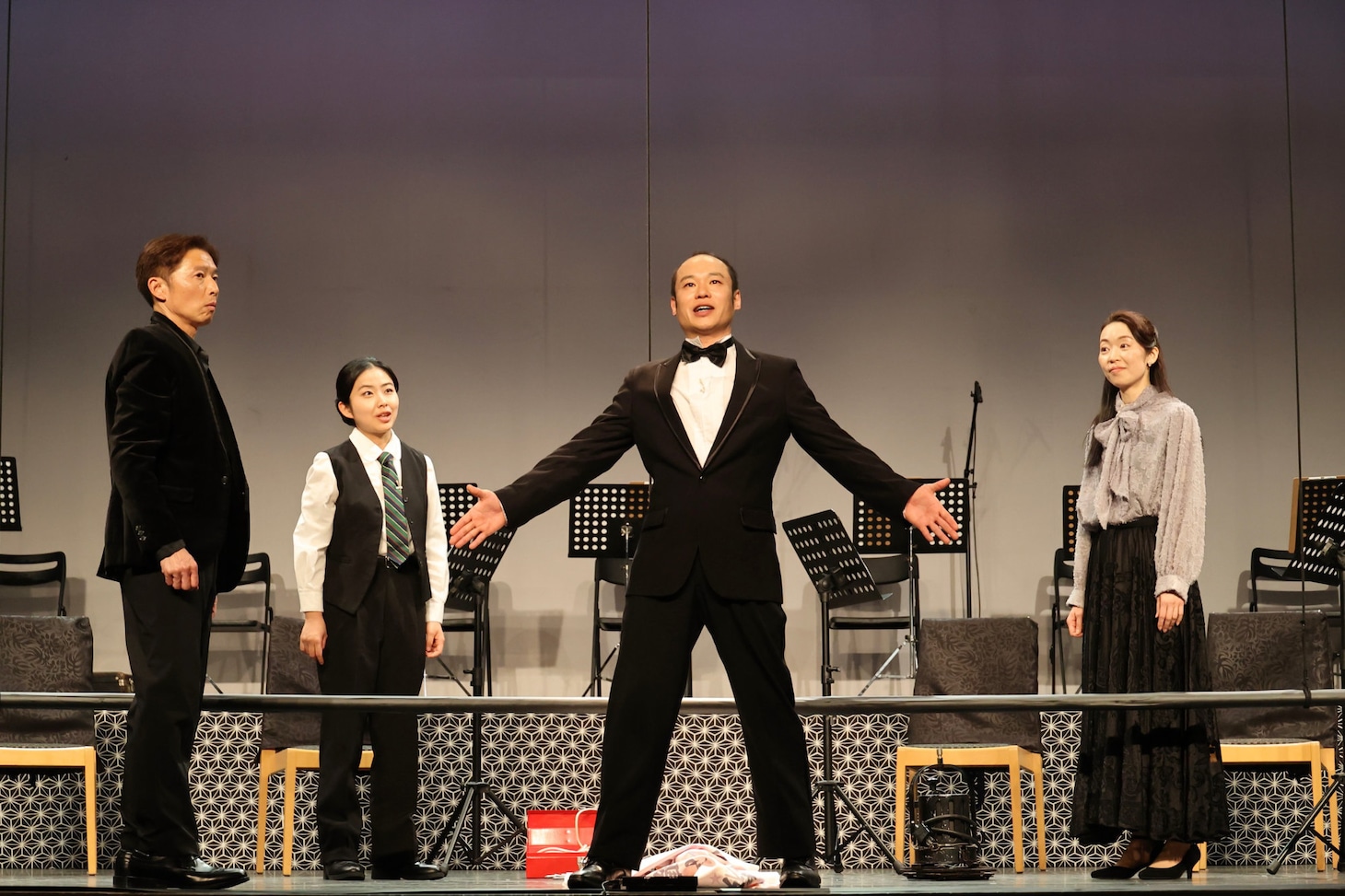 三越劇場 怪事件推理 第4弾「忍びよる戦慄と甦る旋律」より。（撮影：明田川志保）