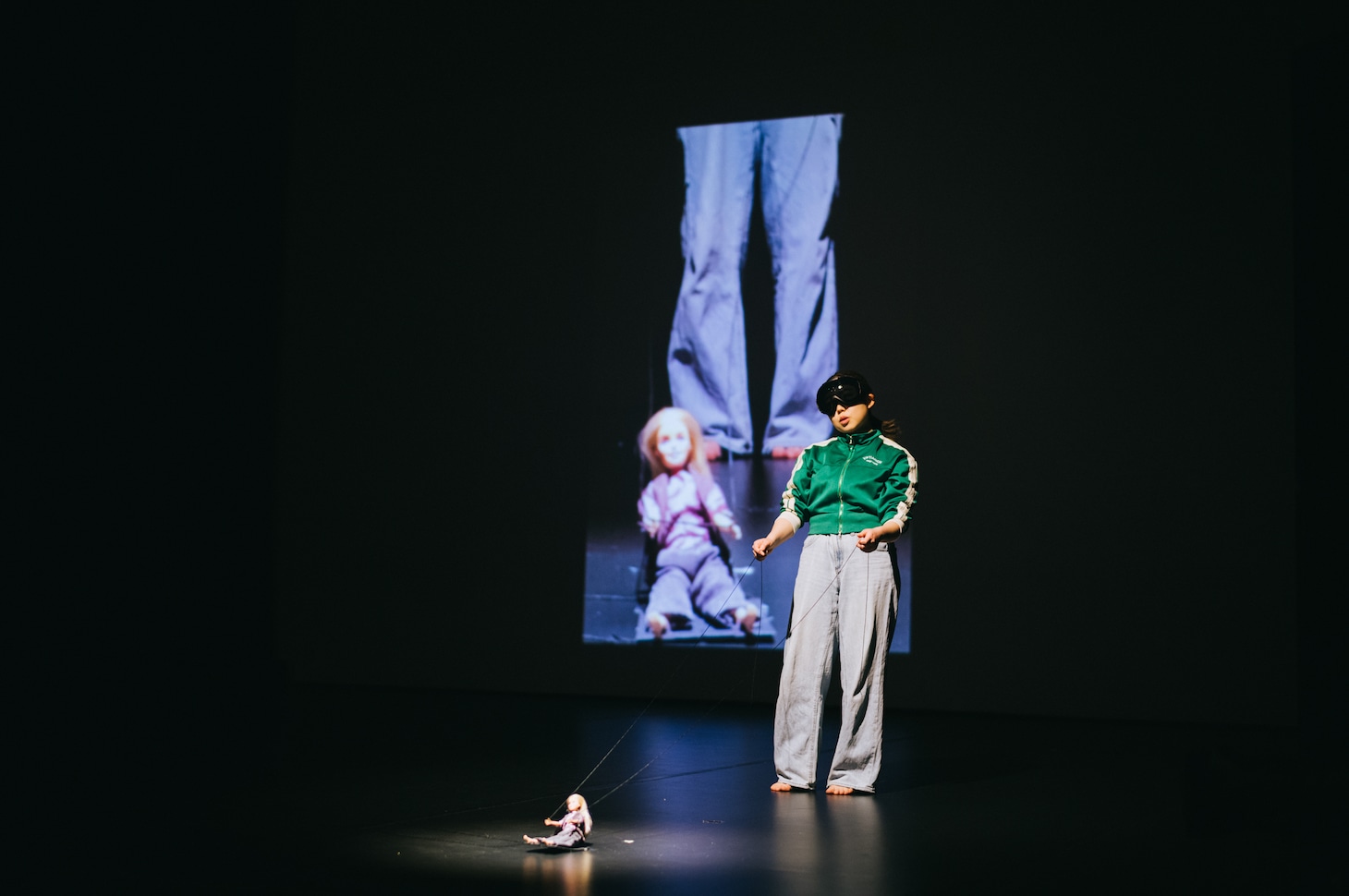 遠藤七海「婆美肉魂」より。（撮影：岩本順平）