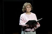 声舞劇！「終活を始めた途端、55歳の息子が帰ってきました」より。