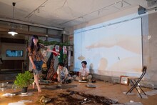 バストリオ「新しい野良犬／ニューストリートドッグ2」より。（撮影：山口梓沙）